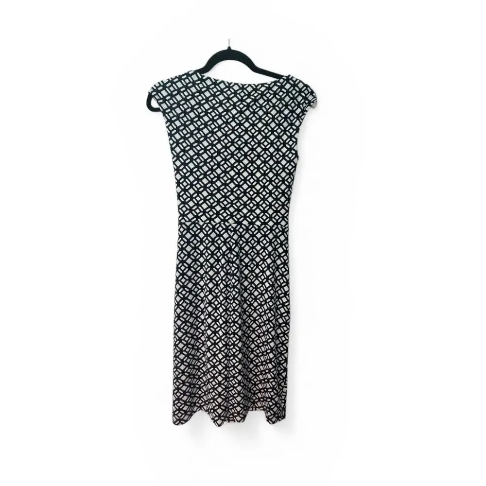 Ralph Lauren Black & White Knotted Waist Knit Stretchy Dress sz 4 - Picture 3 of 5
